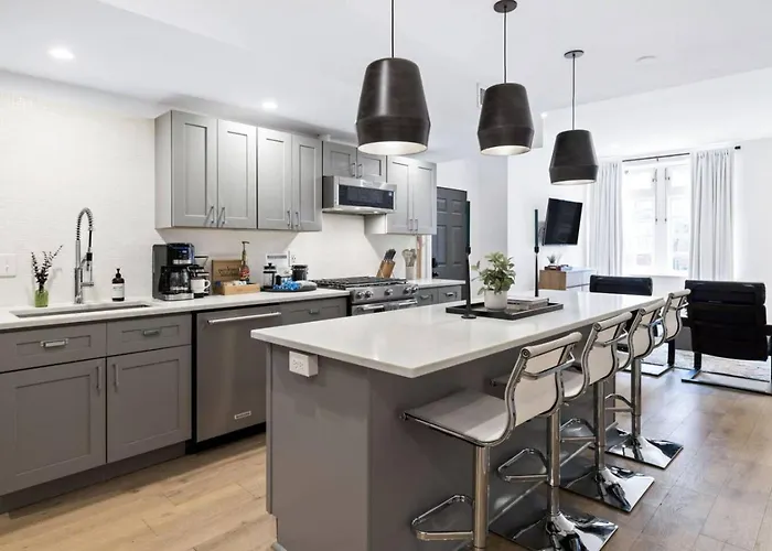 Apartment Hostwise - The Palo - No Stairs, Mexican War Streets, Family Friendly